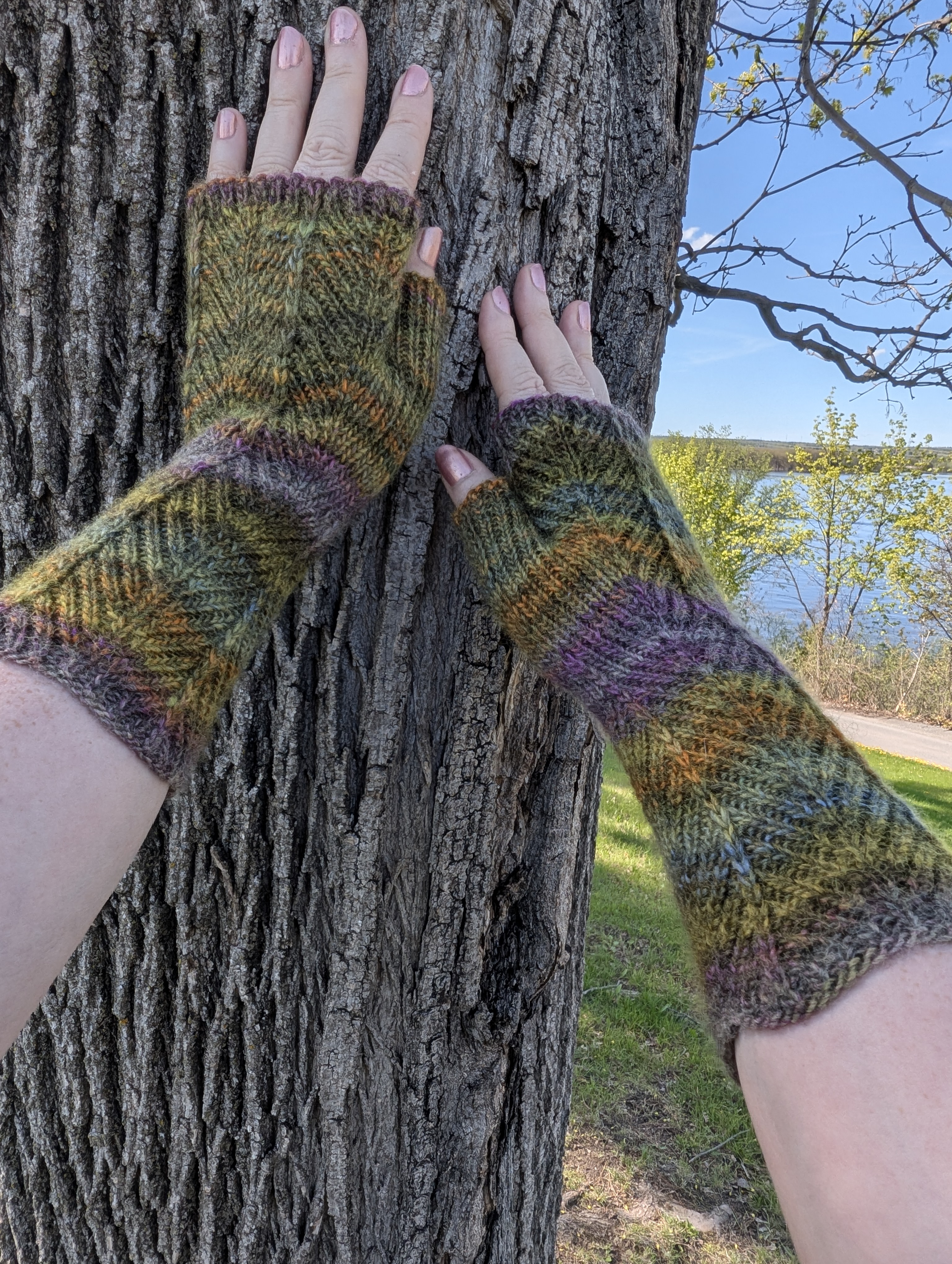 Alder Fingerless Mitts