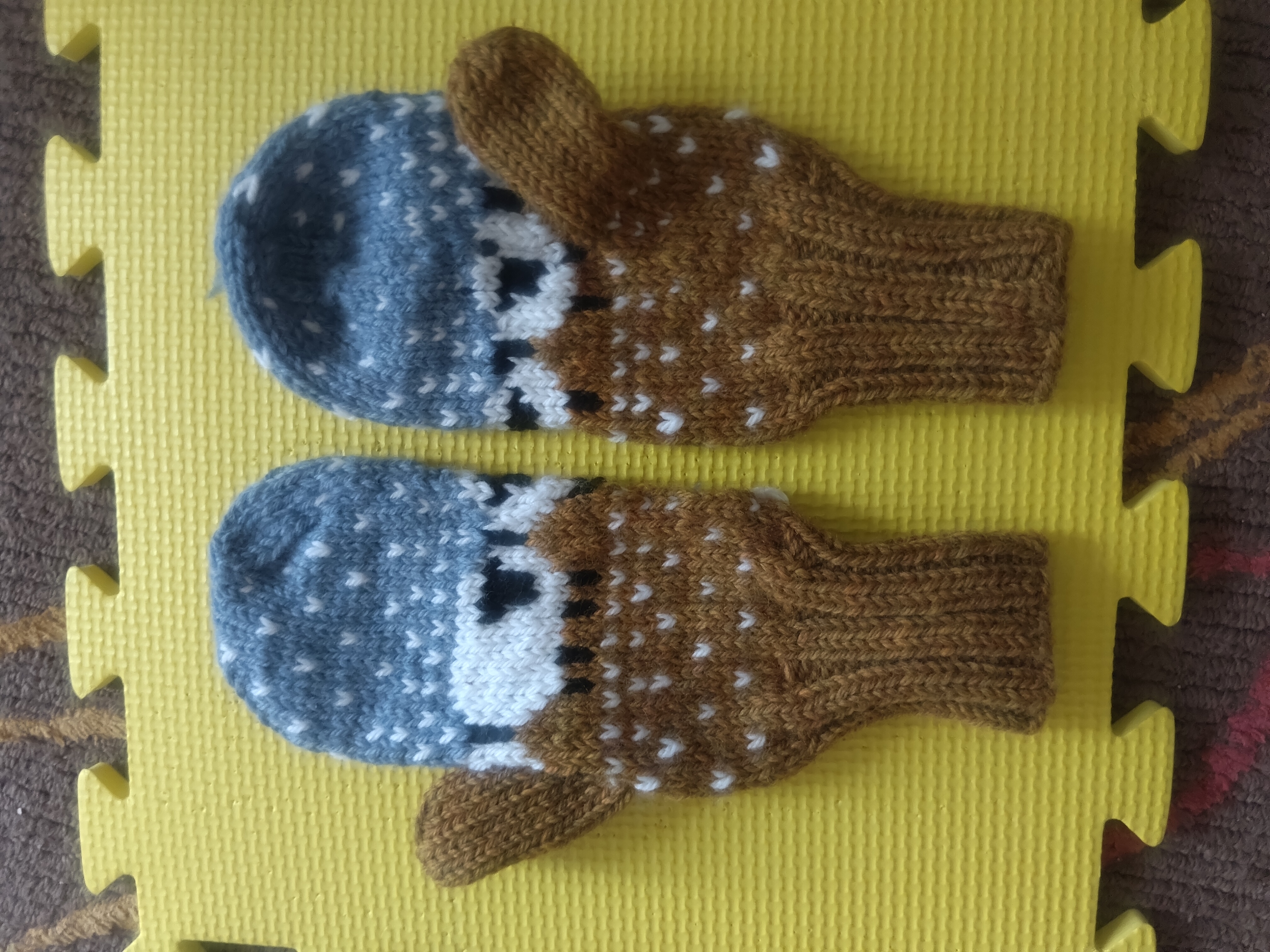 Baa-ble Mittins